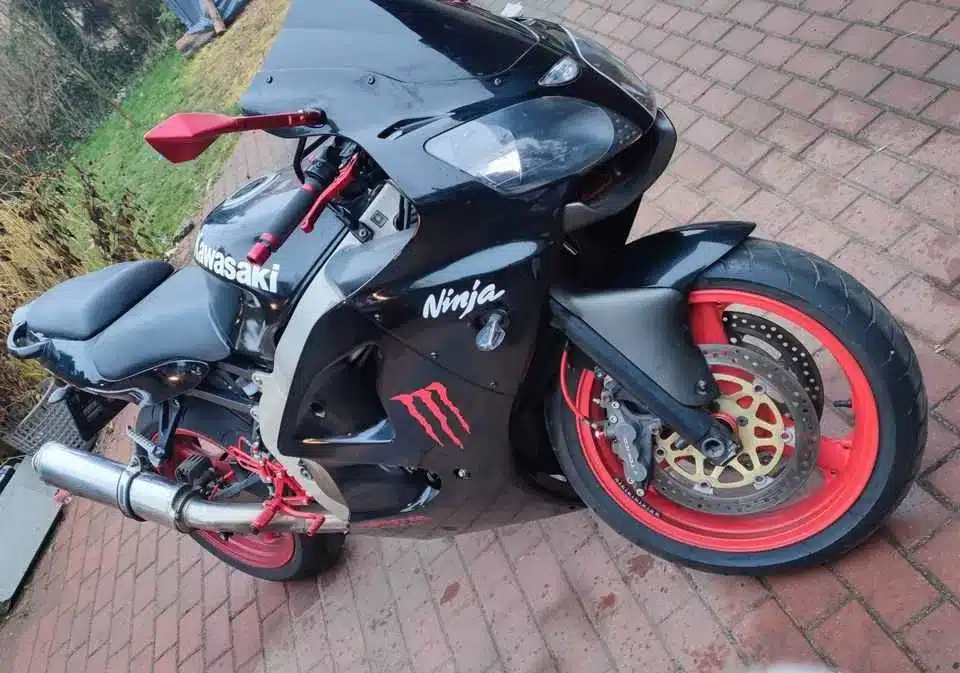 Sprzedam Kawasaki Ninja zx6r 2001