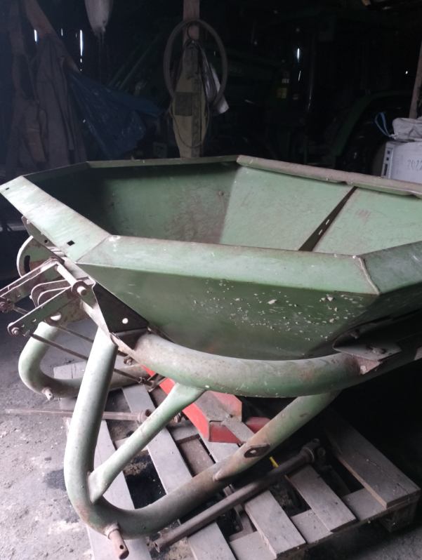 Rozsiewacz Amazone ZA-F 603