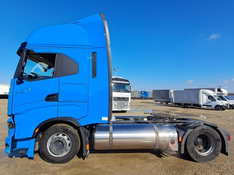 Iveco As460
