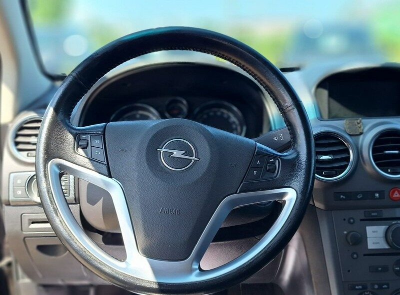 Opel Antara Duża Navi super stan zarejestrowany