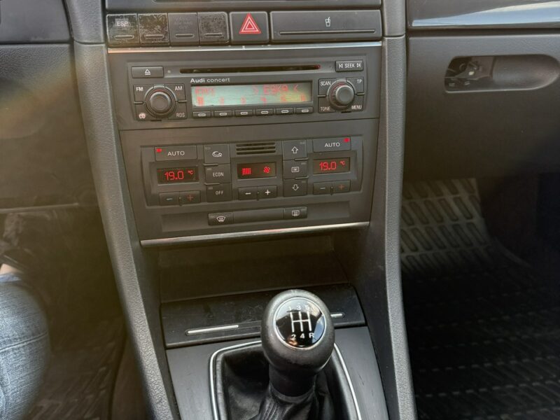 Audi A4 ZAMIEŃ swoje auto Dowóz cała Polska Zostaw swoje w rozliczeniu B6 (2000-2004)