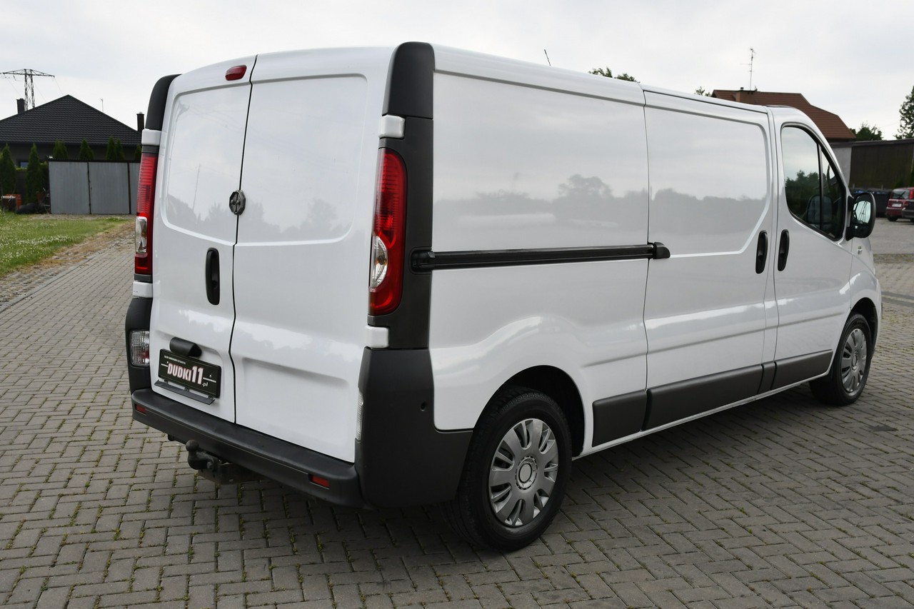 Renault Trafic 2,0dci DUDKI11 Serwis,Klima,Long,Hak,kredyt,GWARANCJA