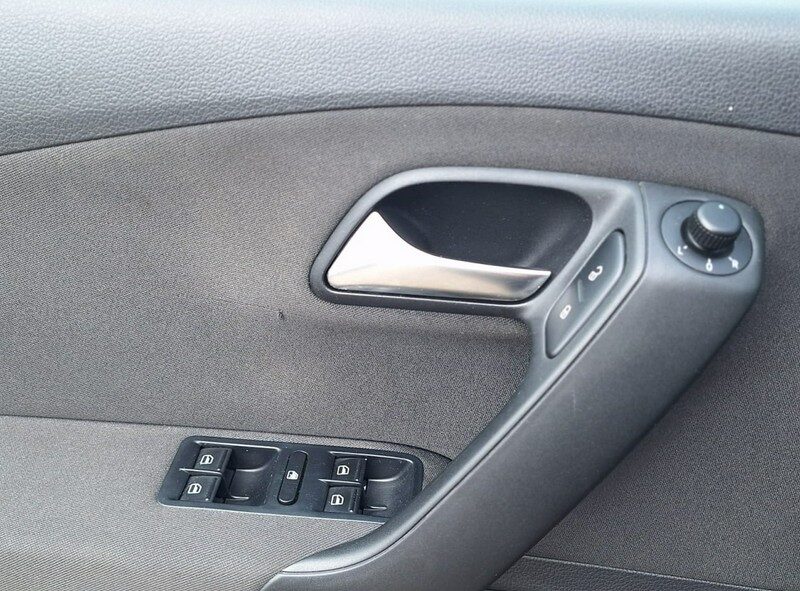 Volkswagen Polo AUTOMAT climatronic super stan 1.4 MPI navi V (2009-2017)