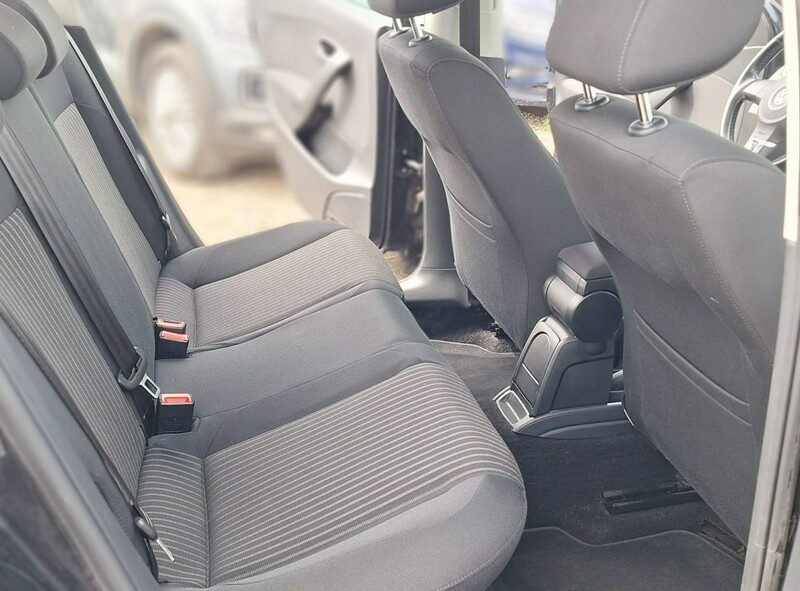 Volkswagen Polo AUTOMAT climatronic super stan 1.4 MPI navi V (2009-2017)