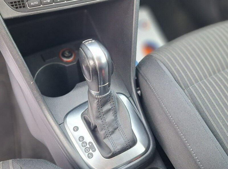 Volkswagen Polo AUTOMAT climatronic super stan 1.4 MPI navi V (2009-2017)