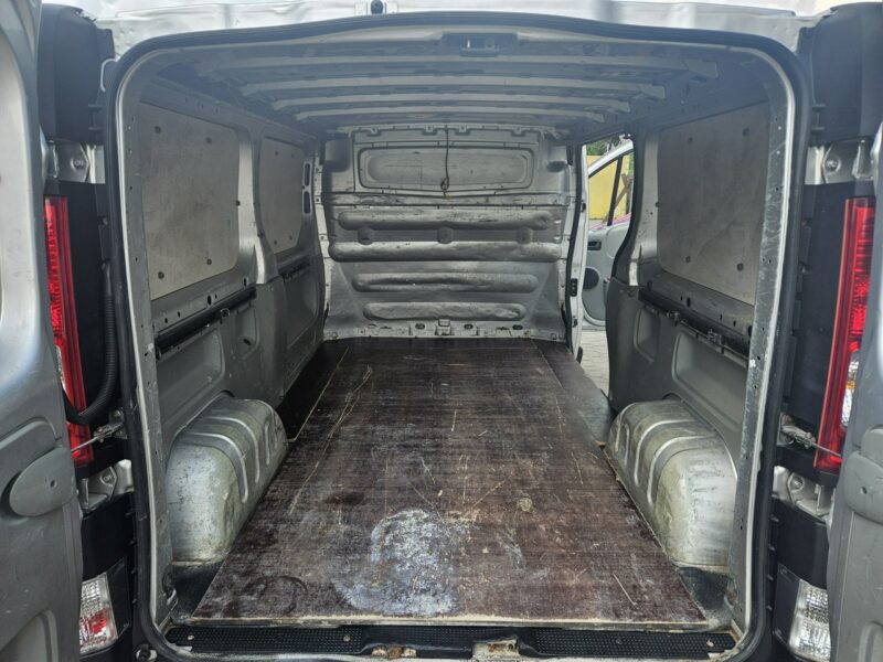 Opel Vivaro Opłacony Zdrowy Zadbany Serwisowany Long Gotowy do Pracy