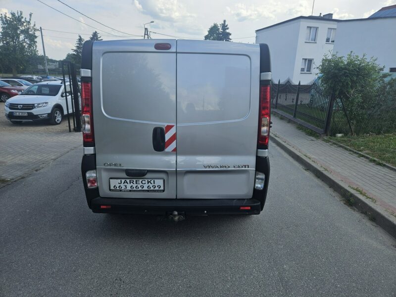 Opel Vivaro Opłacony Zdrowy Zadbany Serwisowany Long Gotowy do Pracy