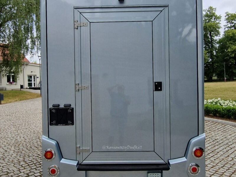 Renault Master Koniowóz, 4 Miejsca, Zabudowa Ogierowa. Kam.Cof.Hak. Na 2 konie.Szyber