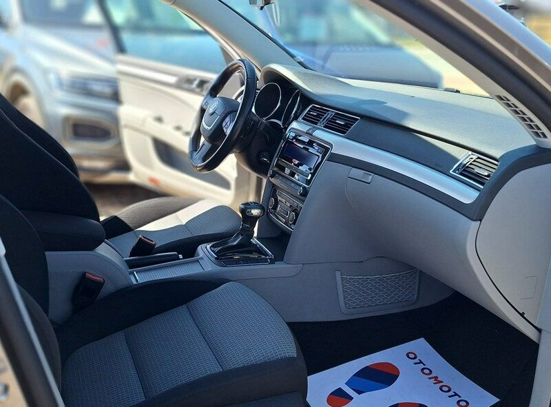 Škoda Superb automat malutki przebieg II (2008-2015)