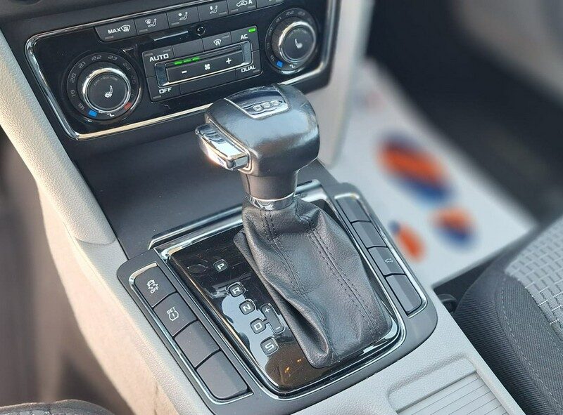 Škoda Superb automat malutki przebieg II (2008-2015)