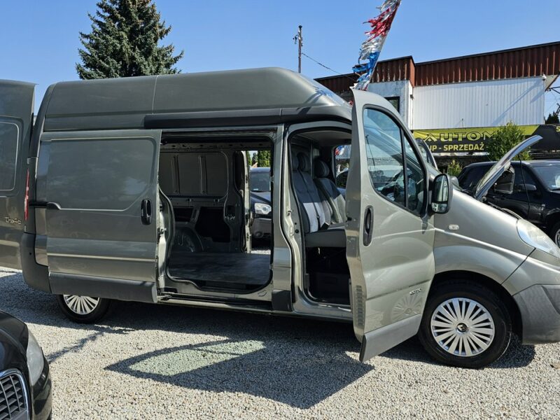 Renault Trafic Automat ! Zupełnie NOWE sprzęgło Wysoki ,GWARANCJA w cenie,moż Zamiana