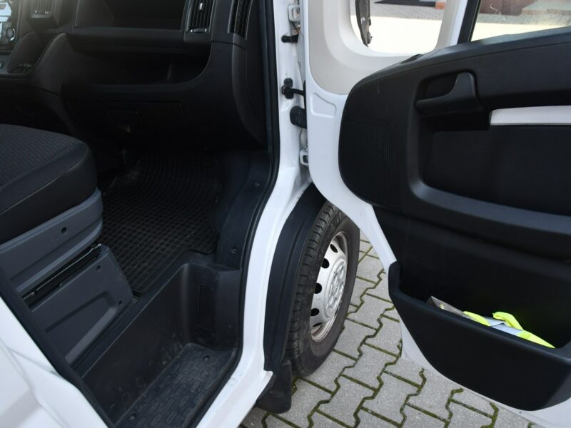 Citroen Jumper 2,2 HDI Autolaweta-Uszkodzona BLACHARSKO, Serwis,Hak,Tempomat.Sypialka