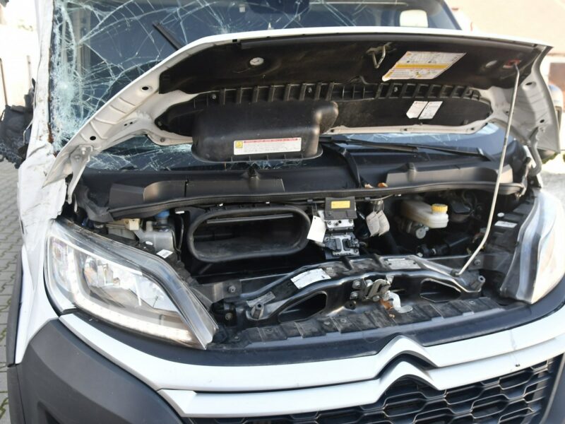 Citroen Jumper 2,2 HDI Autolaweta-Uszkodzona BLACHARSKO, Serwis,Hak,Tempomat.Sypialka