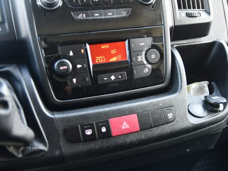 Citroen Jumper 2,2 HDI Autolaweta-Uszkodzona BLACHARSKO, Serwis,Hak,Tempomat.Sypialka