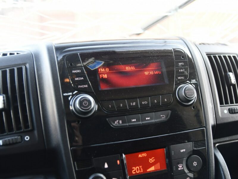 Citroen Jumper 2,2 HDI Autolaweta-Uszkodzona BLACHARSKO, Serwis,Hak,Tempomat.Sypialka