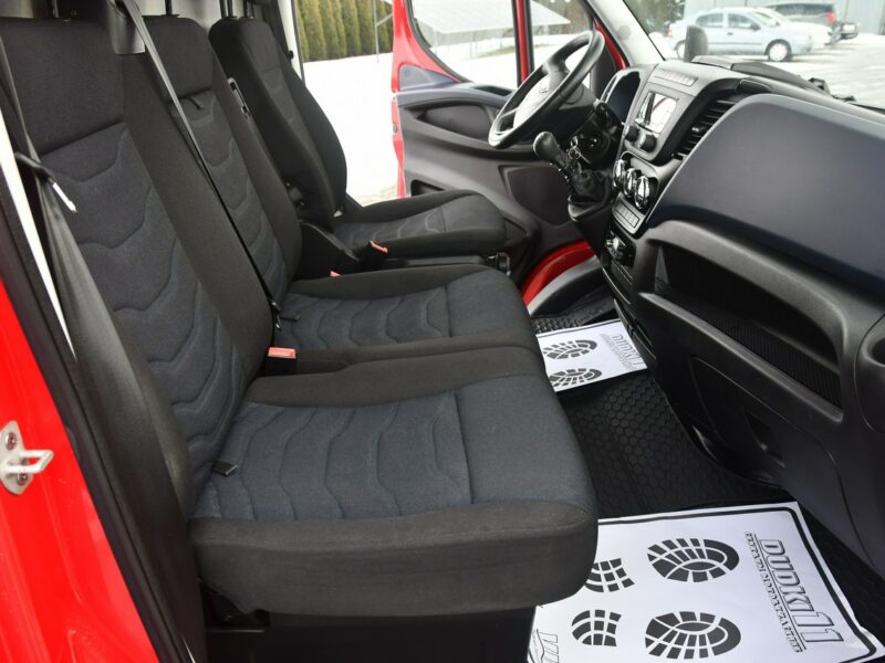 Iveco Daily 35S18 3,0D Salon Polska, Autolaweta, Pneumatyka, Hak.Wciągarka.Kamera