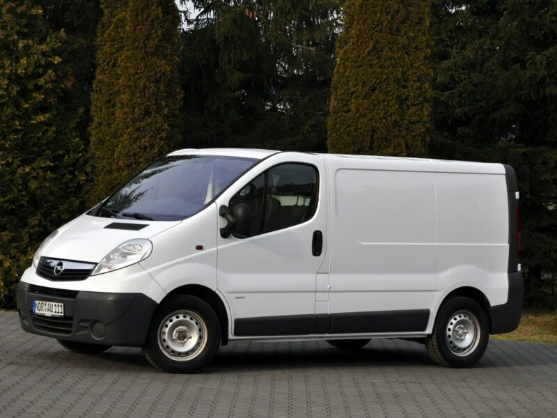 Opel Vivaro 2.5CDTI(145KM)*Klimatyzacja*Hak*I Właściciel*Serwisowany*z Niemiec