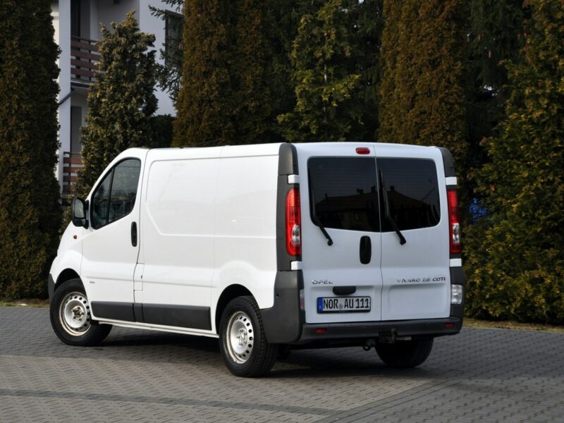 Opel Vivaro 2.5CDTI(145KM)*Klimatyzacja*Hak*I Właściciel*Serwisowany*z Niemiec