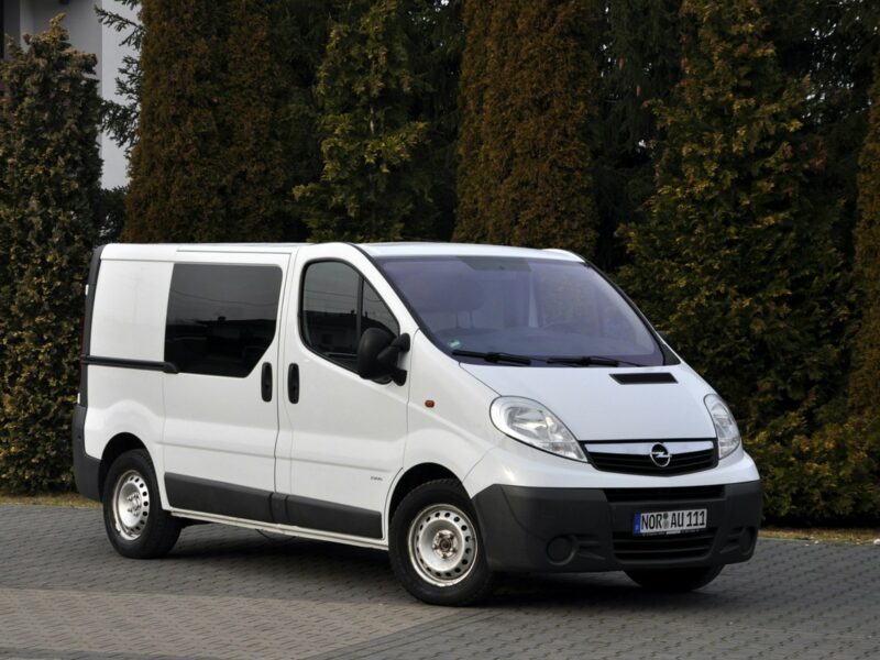 Opel Vivaro 2.5CDTI(145KM)*Klimatyzacja*Hak*I Właściciel*Serwisowany*z Niemiec