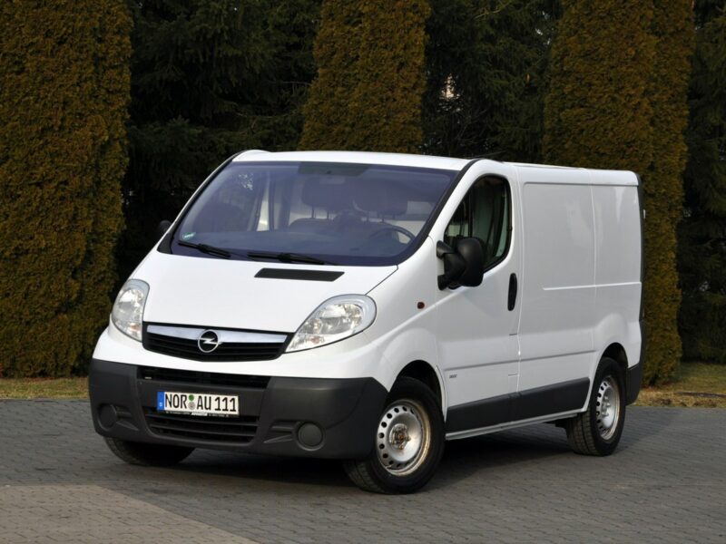 Opel Vivaro 2.5CDTI(145KM)*Klimatyzacja*Hak*I Właściciel*Serwisowany*z Niemiec