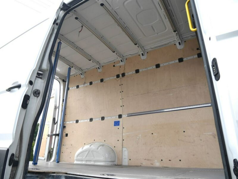 Volkswagen Crafter 2.0TDI 140KM Eu6 L3H2 -Navi -Kamera -VAT 23% -Brutto -Euro 6