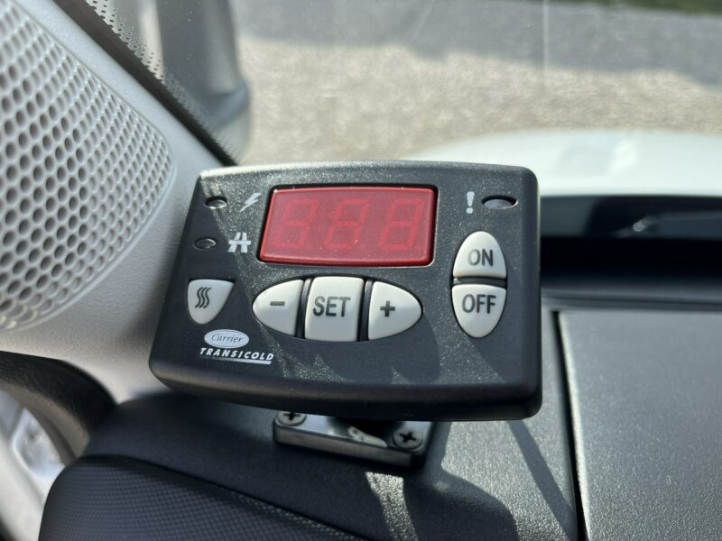 Iveco Daily 3.0/160KM Winda_B.A.R.-750Kg Chłodnia_Carrier -29*C/+29*C _GWARANCJA
