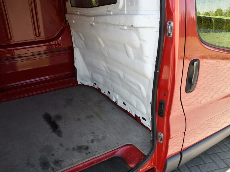 Renault Trafic 2,0dci DUDKI11 3 Osoby.Hak.Klimatyzacja.el.szyby,Centralka.kredyt.OKAZ