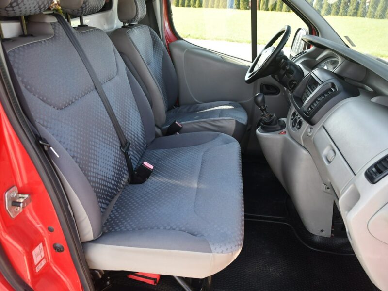 Renault Trafic 2,0dci DUDKI11 3 Osoby.Hak.Klimatyzacja.el.szyby,Centralka.kredyt.OKAZ