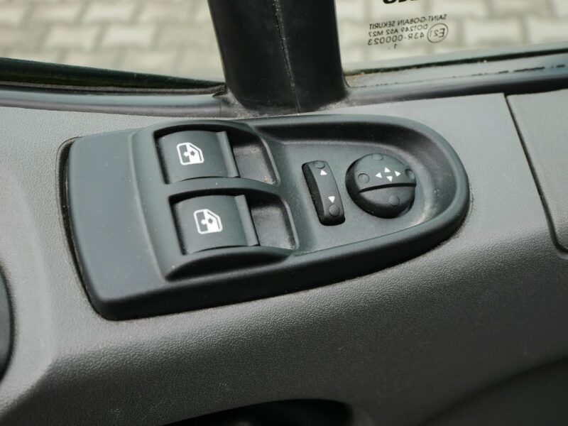 Iveco 35C 35C11 2.3HPI 106KM [Eu5] Kontener Bliźniak +Winda -VAT 23% -Brutto