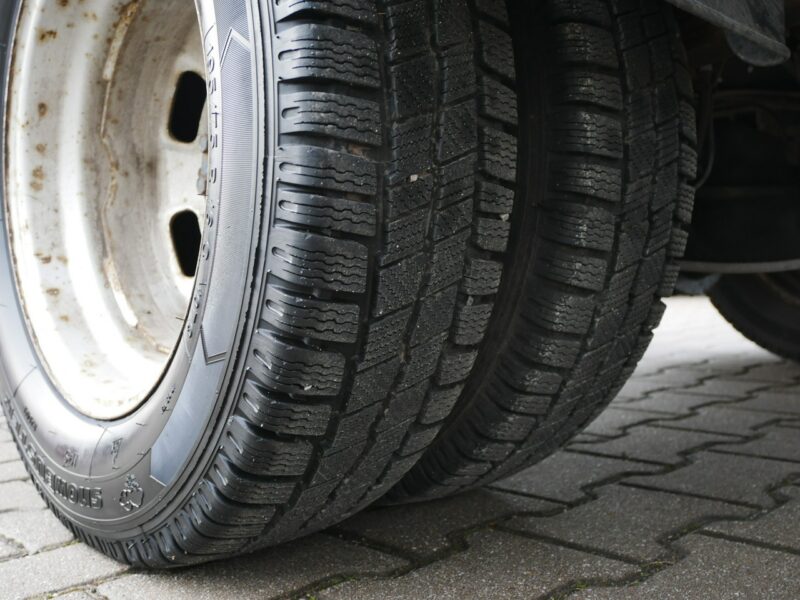 Iveco 35C 35C11 2.3HPI 106KM [Eu5] Kontener Bliźniak +Winda -VAT 23% -Brutto