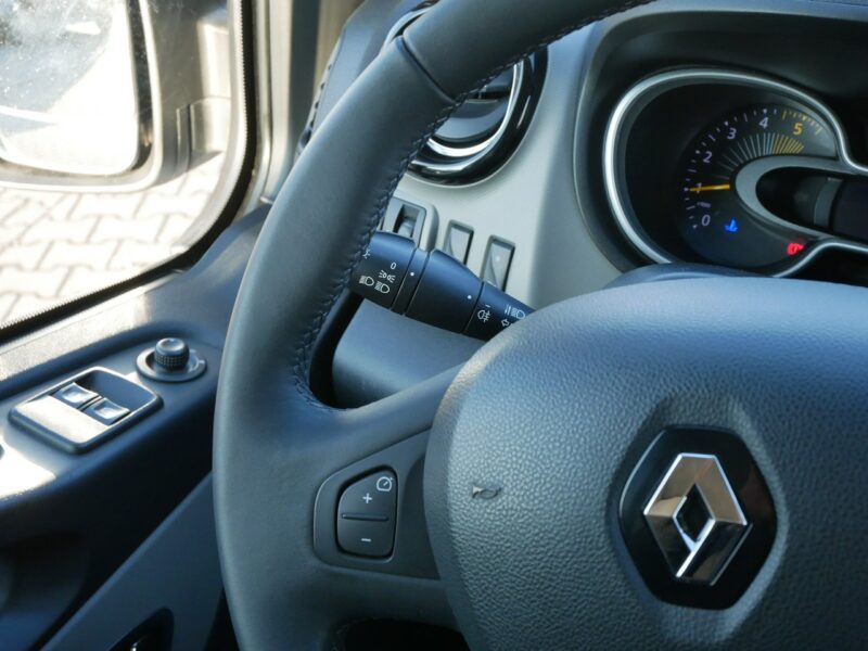 Renault Trafic III 1.6 dCi 120KM [Eu6] L1H1 -Klima -Navi -Po wielu wymianach ekspl.