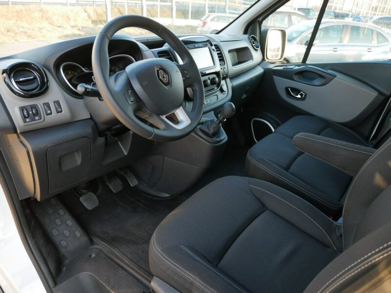 Renault Trafic III 1.6 dCi 120KM [Eu6] L1H1 -Klima -Navi -Po wielu wymianach ekspl.