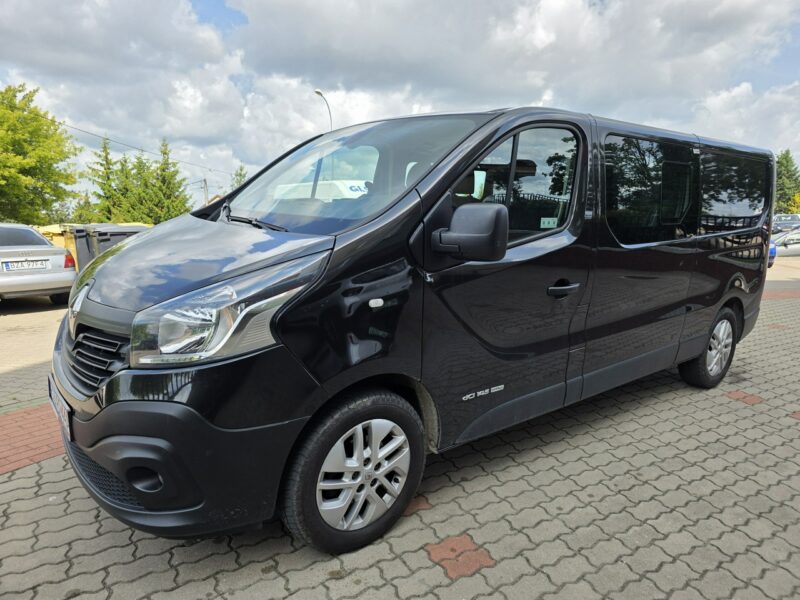 Renault Trafic 2017r LONG Furgon Brygadówka 6osobowy