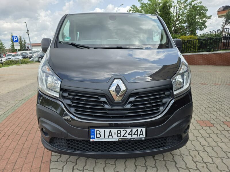 Renault Trafic 2017r LONG Furgon Brygadówka 6osobowy