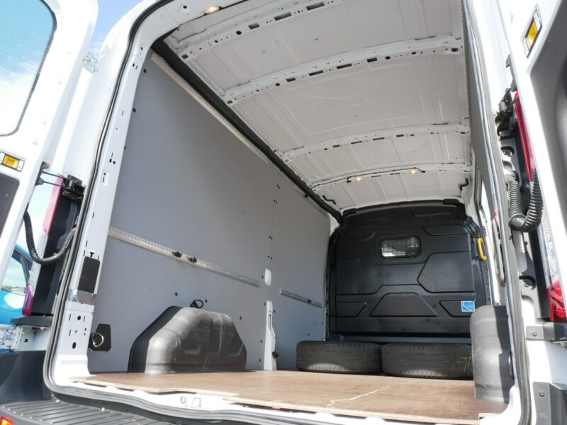 Ford Transit 2.0 TDCi 130KM L2H2 [Eu6] -VAT 23% Brutto +Koła zima -Zobacz