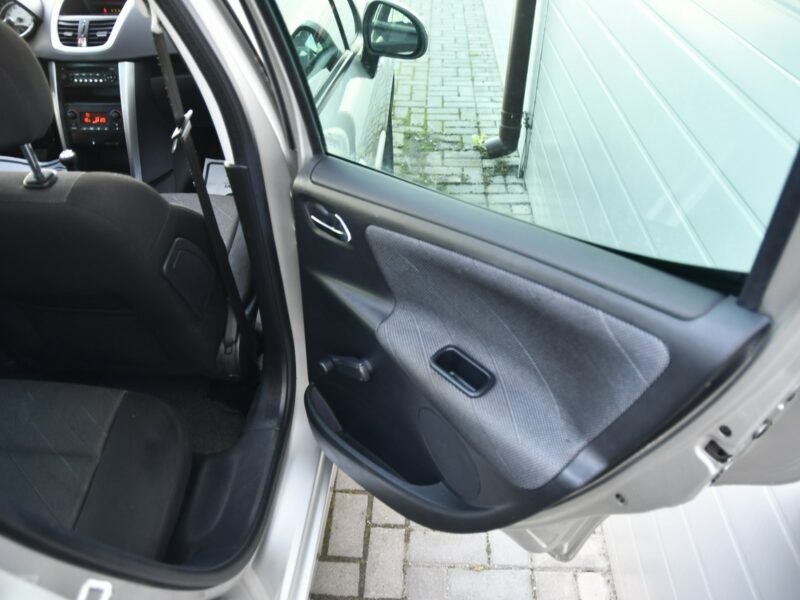 Peugeot 207 SW 1,6b DUDKI11 Serwis.Panorama Dach,Klimatronic,Centralka,Kredyt.GWARANC