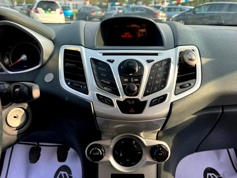 Ford Fiesta 1,6 TDCI 75 KM,Piękny kolor,Chrom pakiet,Wyposażenie,GWARANCJA,Zamiana Mk7 (2008-)