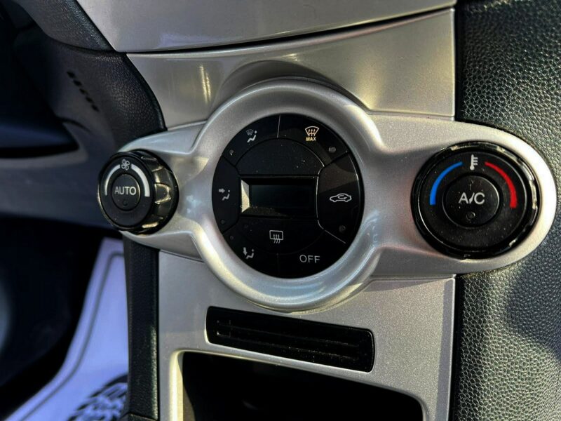 Ford Fiesta 1,6 TDCI 75 KM,Piękny kolor,Chrom pakiet,Wyposażenie,GWARANCJA,Zamiana Mk7 (2008-)
