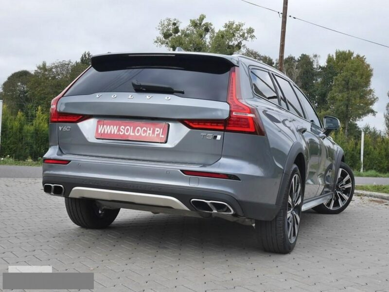 Volvo V60 2.0T5 250KM Cross Country 4x4 4WD -Najbogarsza wersa II (2018-)
