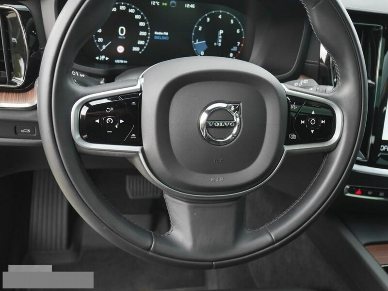 Volvo V60 2.0T5 250KM Cross Country 4x4 4WD -Najbogarsza wersa II (2018-)