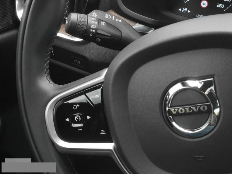 Volvo V60 2.0T5 250KM Cross Country 4x4 4WD -Najbogarsza wersa II (2018-)