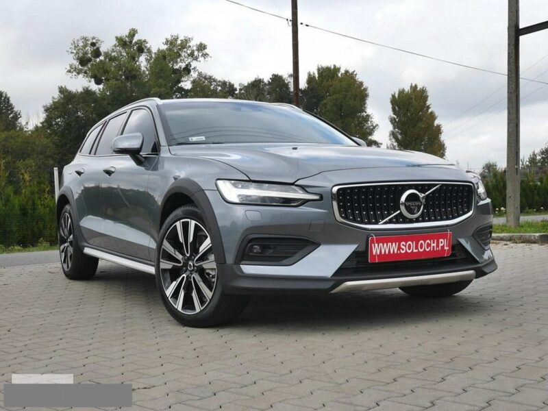 Volvo V60 2.0T5 250KM Cross Country 4x4 4WD -Najbogarsza wersa II (2018-)