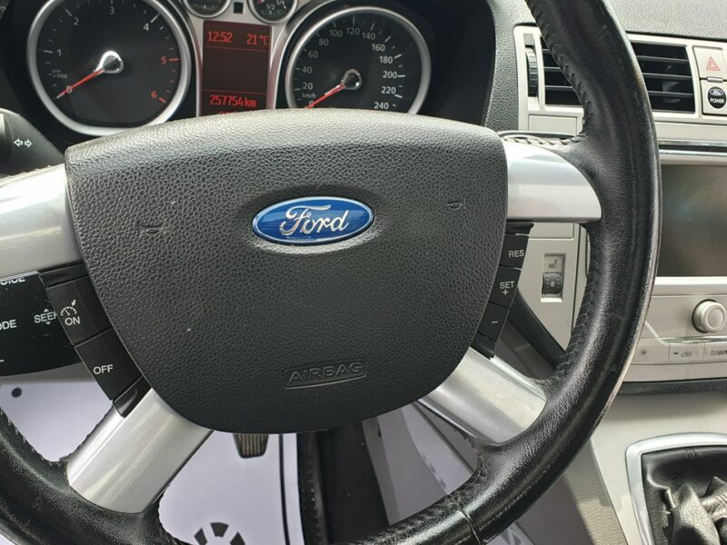 Ford Kuga 4x4 Najlepszy 2,0 TDCI ,FULL Opcja,Zadbany z GWARANCJĄ,Możliwa Zamiana I (2008-2012)