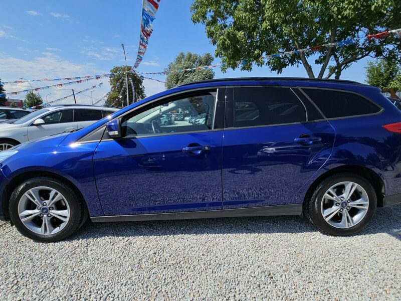 Ford Focus Oszczędny 125KM!Śliczny kolor,Mega wyp.SAM PARKUJE,Gwarancja/Zamian Mk3 (2010-2018)