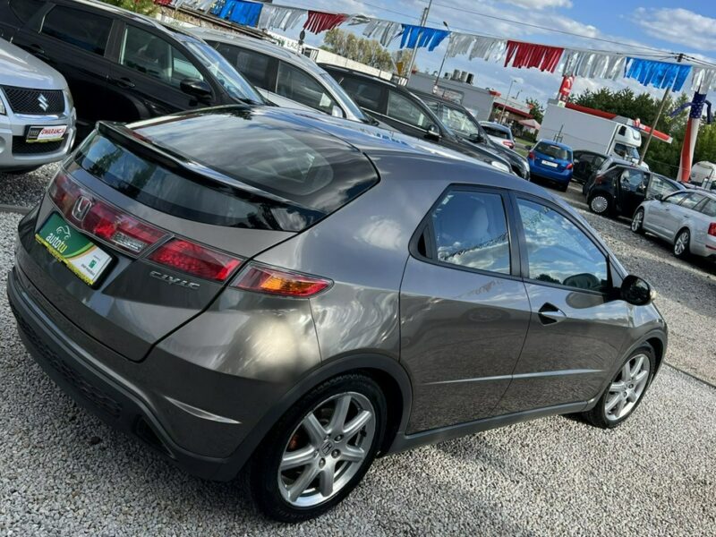 Honda Civic 1.8 Benzyna * Super Stan * Welur * Mozliwa Zamiana * 2X Koła VIII (2006-2011)