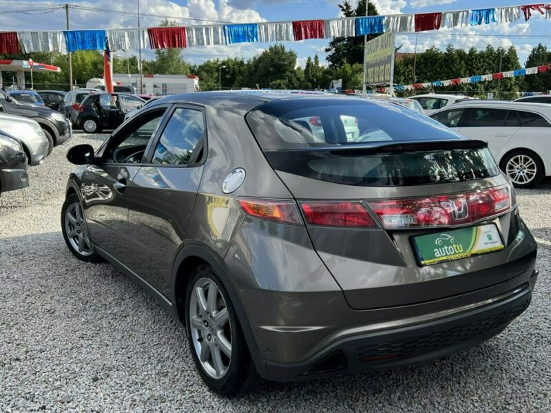 Honda Civic 1.8 Benzyna * Super Stan * Welur * Mozliwa Zamiana * 2X Koła VIII (2006-2011)