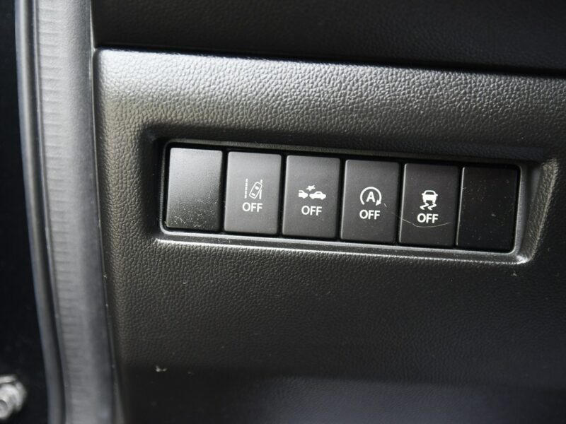 Suzuki Swift 1,2Hybryda kam.Cof.Navi,Asystent Pasa Ruchu.Ledy.kredyt.GWARANCJA VI (2017-)