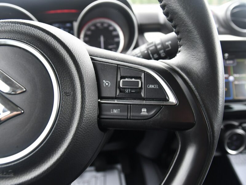 Suzuki Swift 1,2Hybryda kam.Cof.Navi,Asystent Pasa Ruchu.Ledy.kredyt.GWARANCJA VI (2017-)