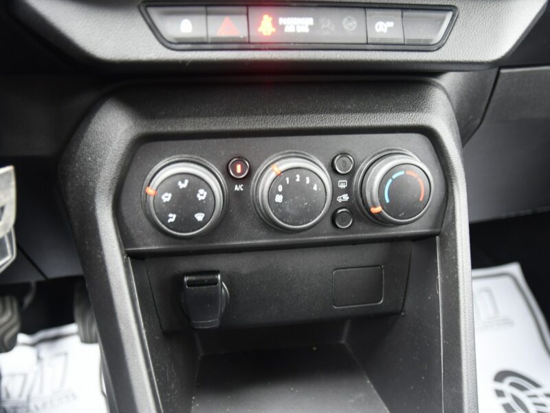 Dacia Sandero 1,0b DUDKI11 Serwis,Kam.Cofania.Start/Stop.Tempomat,kredyt.GWARANCJA II (2012-2020)