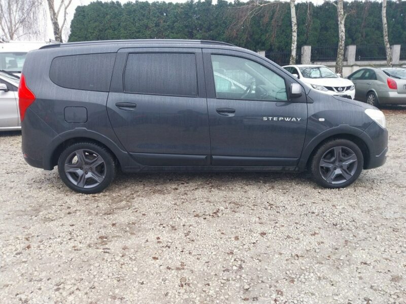 Dacia Lodgy Najbogatsza wersja Skóra Navi
